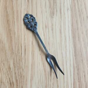 Carlen C5N1 Silverplate Snail Fork 4" Vintage Ornate Openwork Escargot Utensil